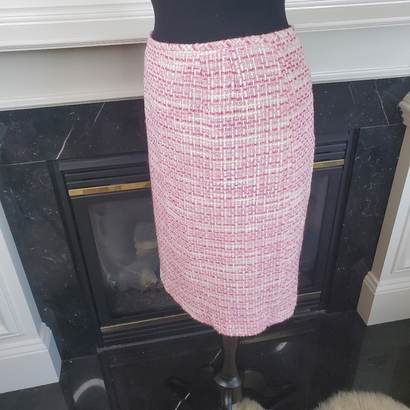 VINTAGE TAHARI TWO PIECE SKIRT SET - Picture 7 of 9